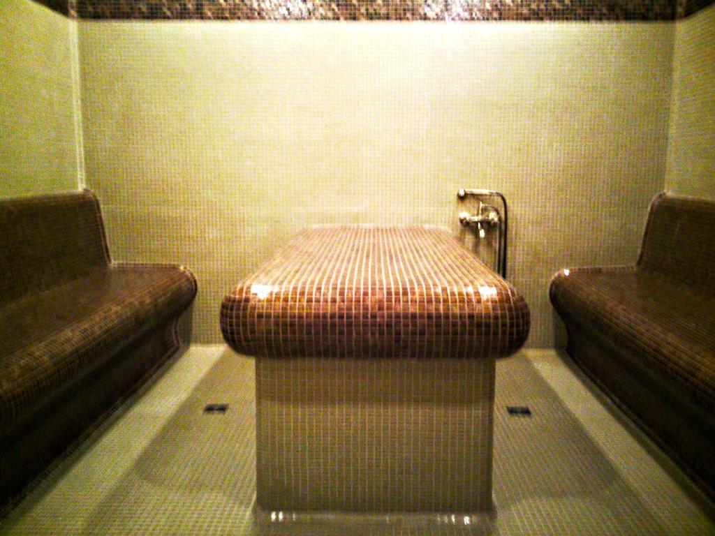 Incanto Family Hotel Sevlievo Ngoại thất bức ảnh