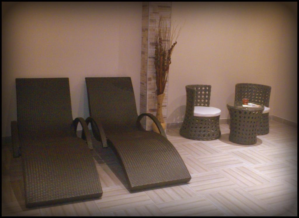 Incanto Family Hotel Sevlievo Ngoại thất bức ảnh