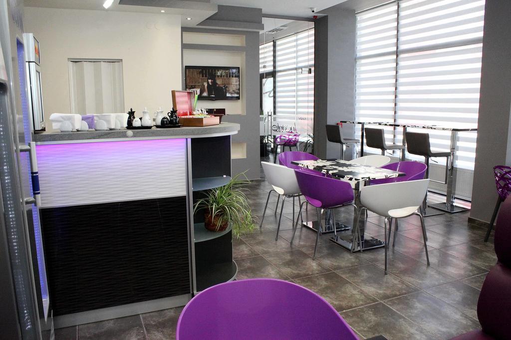 Incanto Family Hotel Sevlievo Ngoại thất bức ảnh
