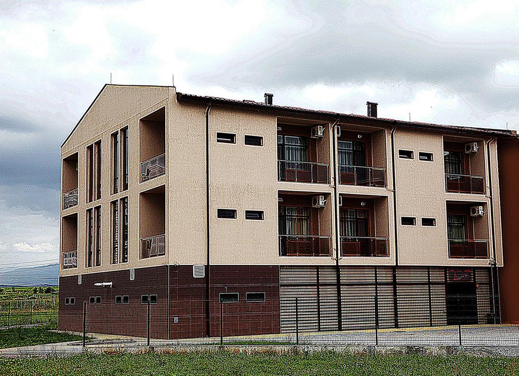Incanto Family Hotel Sevlievo Ngoại thất bức ảnh