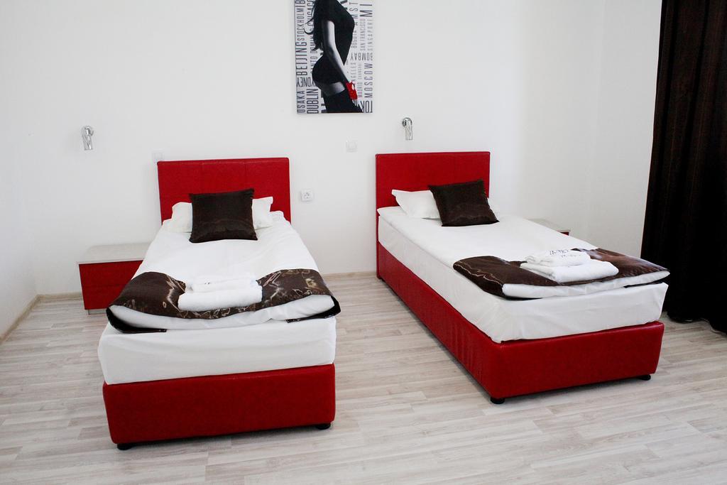 Incanto Family Hotel Sevlievo Ngoại thất bức ảnh