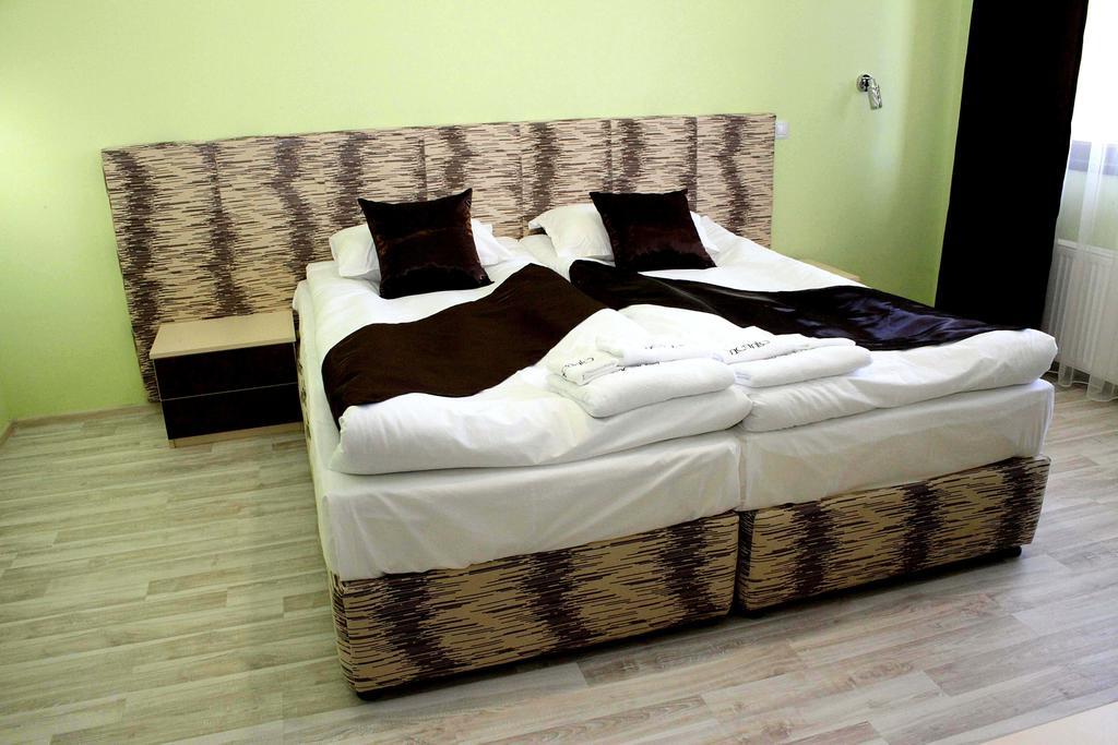 Incanto Family Hotel Sevlievo Phòng bức ảnh